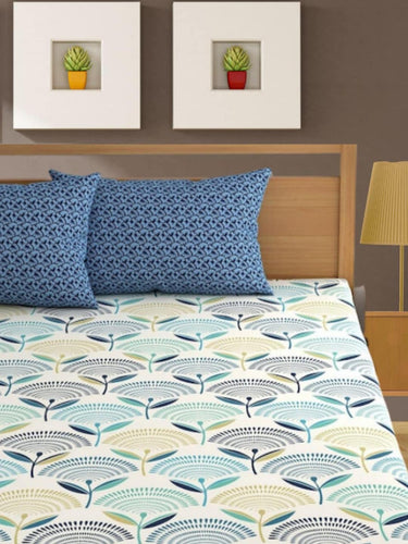 https://cdn.shopify.com/s/files/1/1857/6931/products/0747e590-57f7-4c48-bbfa-d291a959c01f1685821823514BajosWhiteGreenFloral350TCKingBedsheetwith2PillowCovers2.jpg?v=1703244575
